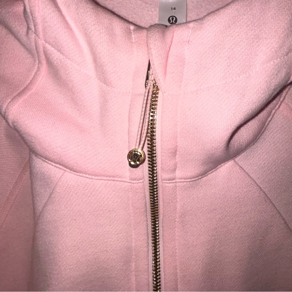 lululemon Scuba Full-Zip
Cropped Hoodie strawberry milkshake/gold size 14 - Picture 3 of 9